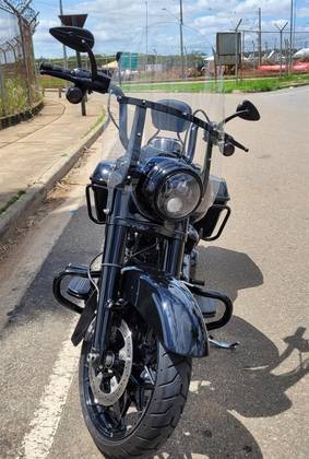 HARLEY-DAVIDSON ROAD KING SPECIAL HARLEY-DAVIDSON ROAD KING SPECIAL